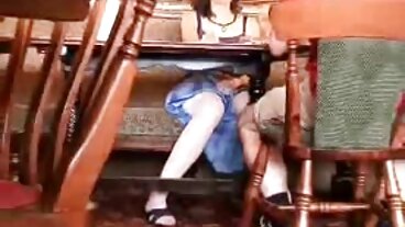 Cô gái tóc vàng tits lớn trưởng thành solo thủ phim sex gái gọi lầu xanh dâm vớ