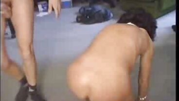 Latina brunette Maria Valverde truyen sex lauxanh trông XEM