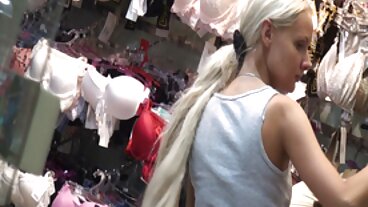 Cô gái tóc vàng blowjob brunette nhóm tình chơi gái lầu xanh dục hardcore